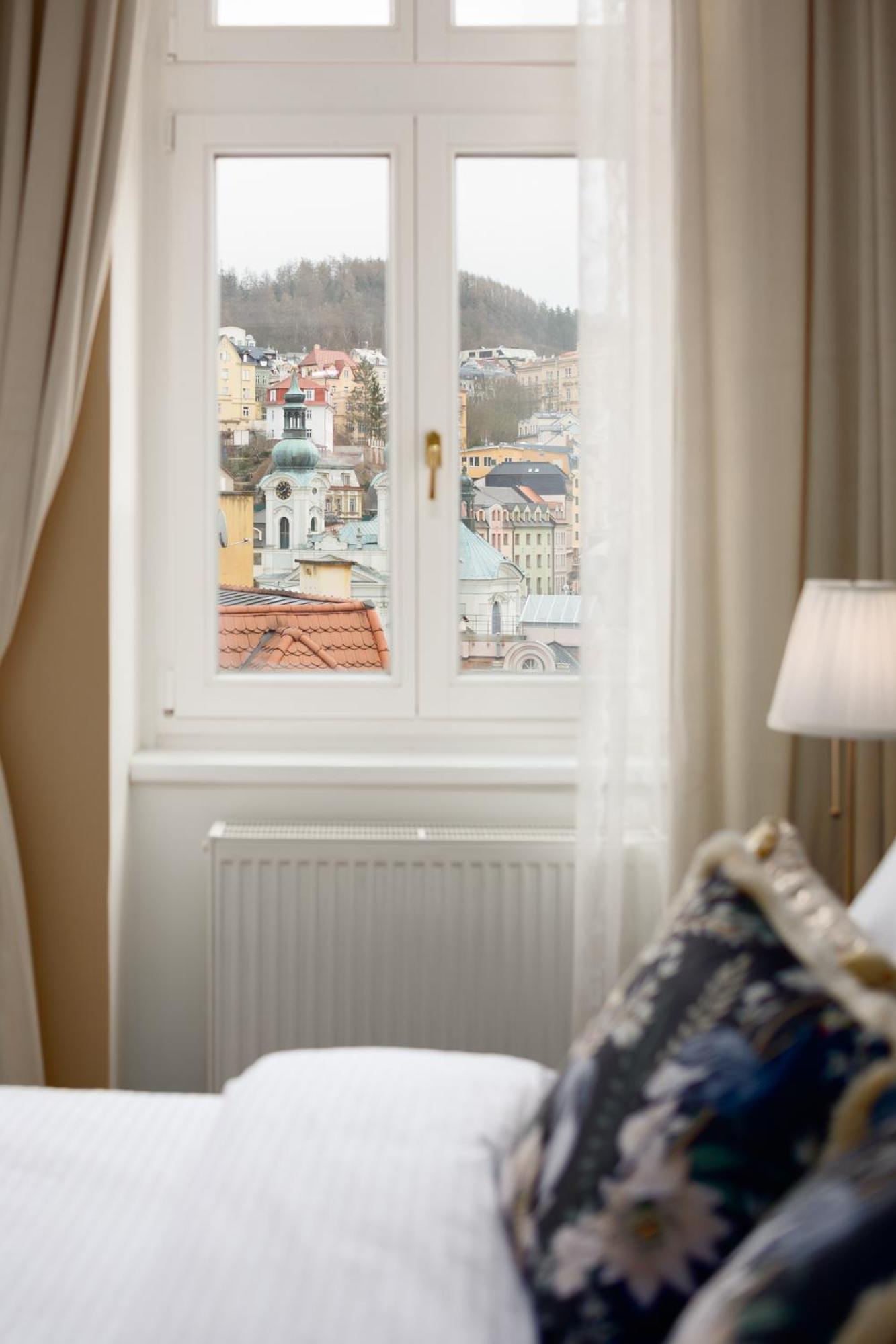 Rezidence Makart Apartment Karlovy Vary Luaran gambar